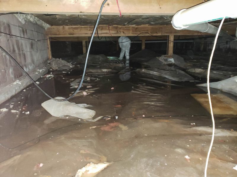 Crawlspace Water Restoration